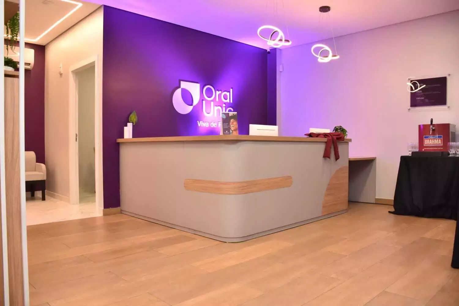 Recepção de clínica odontológica